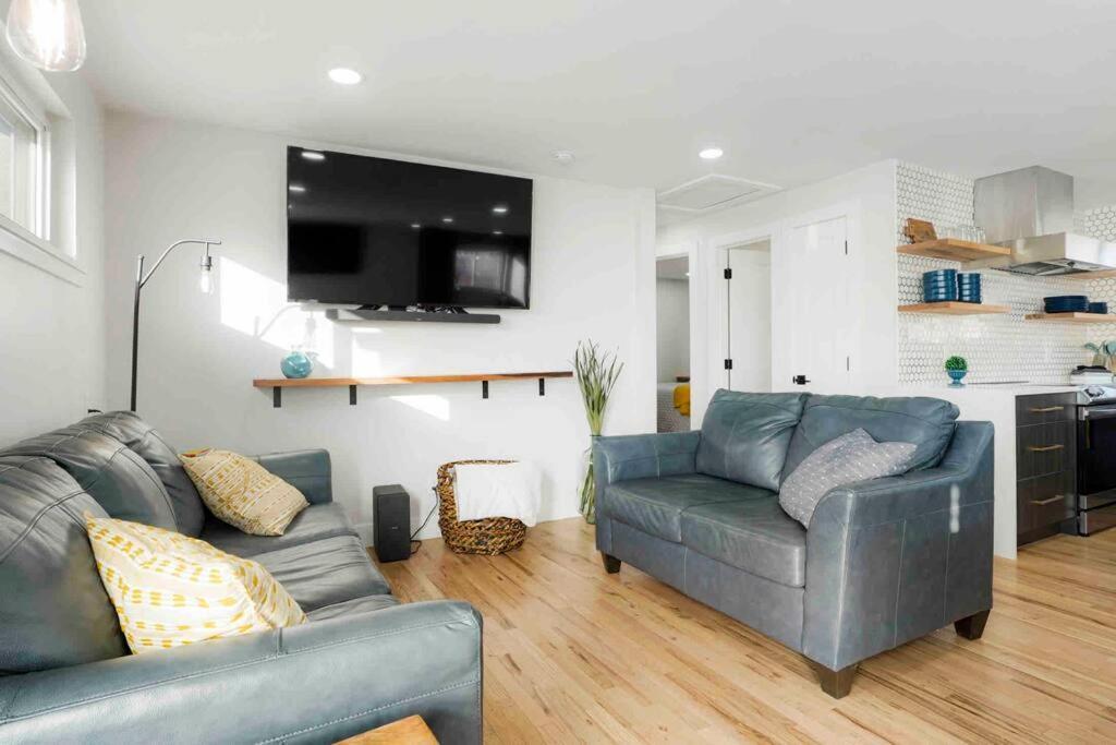 Sleeps 16 - 15 Min/Downtown, 10 Min/Medical Center Villa Aurora Eksteriør bilde